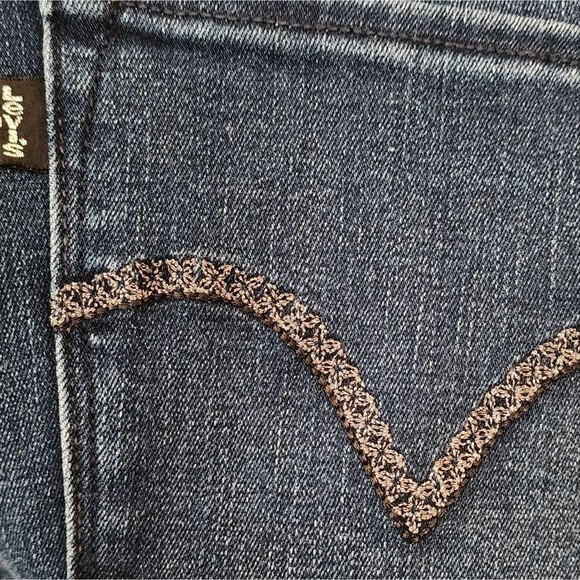 Levi's 512 Perfectly Slimming Black Tag Blue Denim Jeans Women's 16M - Picture 3 of 10